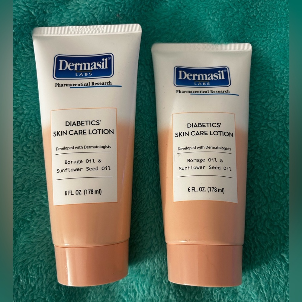 Dermasil Labs Hydrating Lotion Set